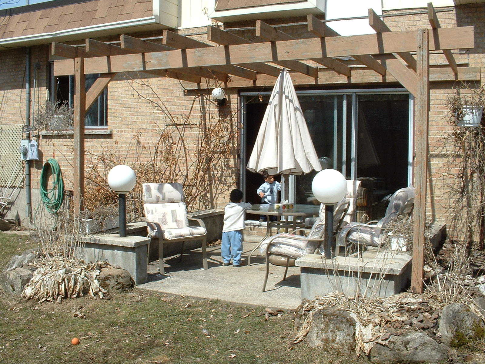 springpatio.JPG
